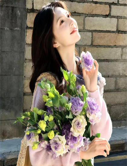 纳粹女魔头之残酷疯淫所观看指南：如何理解主题思想与哲学内涵 拓展思维视野